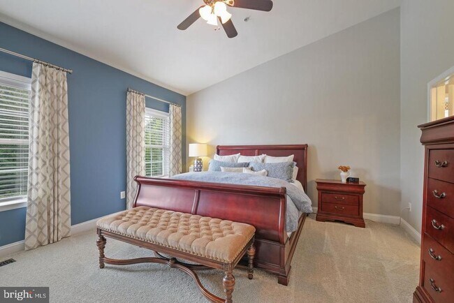 Building Photo - 10214 Nuthatch Dr