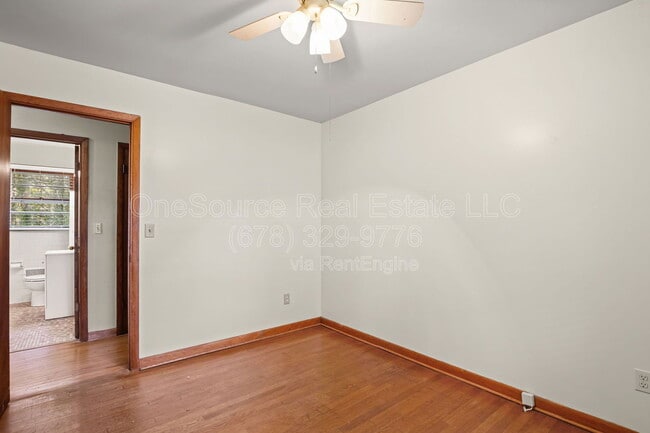 Building Photo - 1024 Hambrick Rd