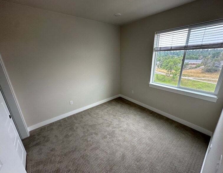 Building Photo - 1208 Quitman St