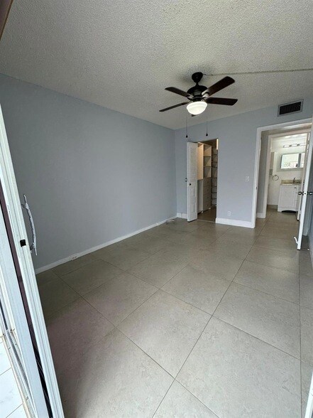 Building Photo - 1301 SW 134th Way