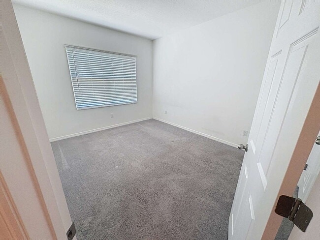 Building Photo - 6328 Goldcoast Ave