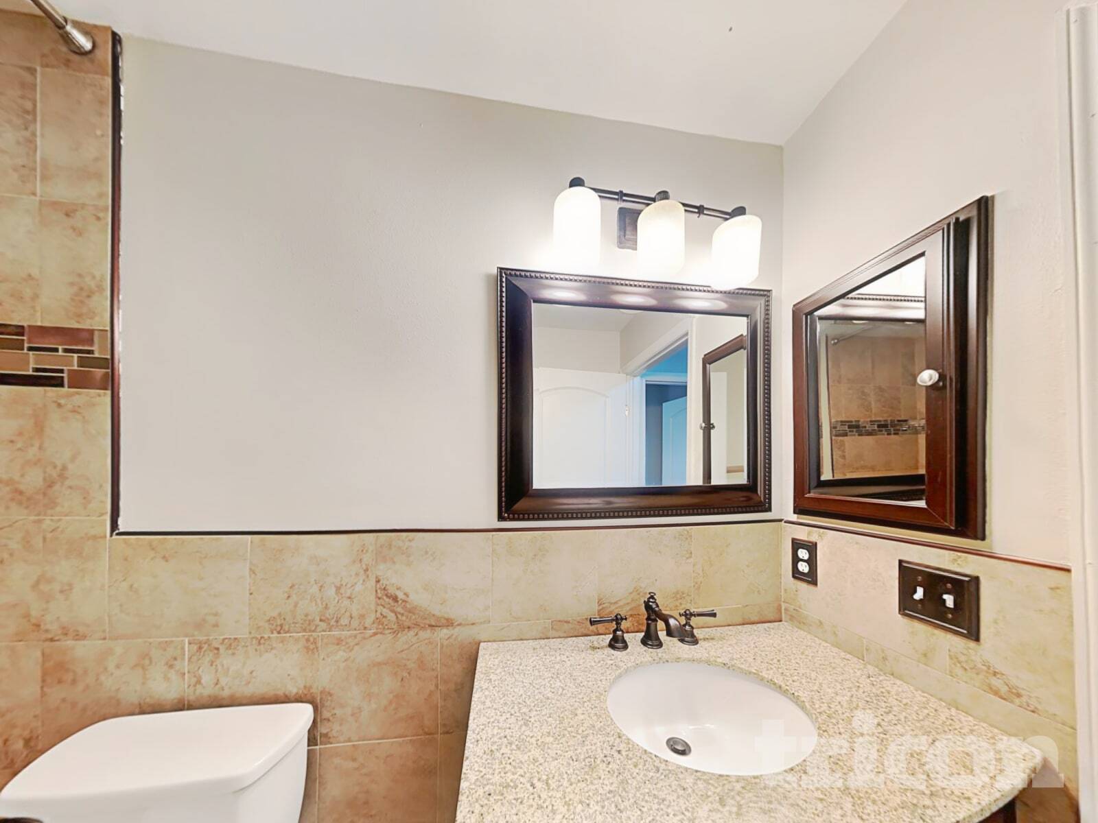 Building Photo - 1115 Hardwood Dr