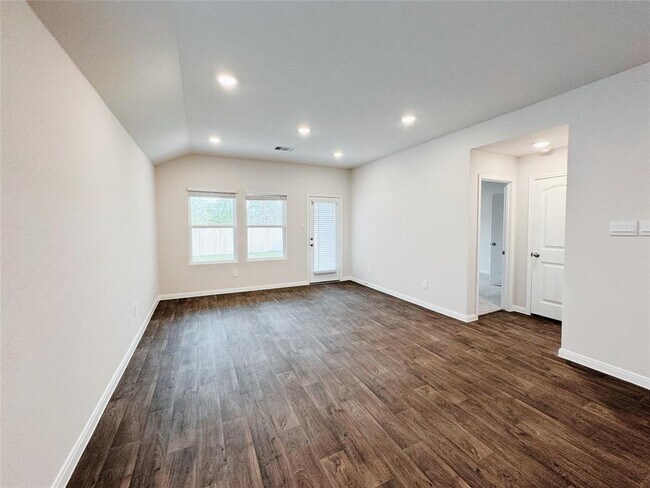 Building Photo - 1207 Camden Ln