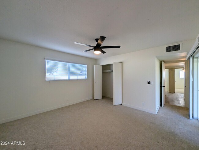 Building Photo - 121 N Flint Cir