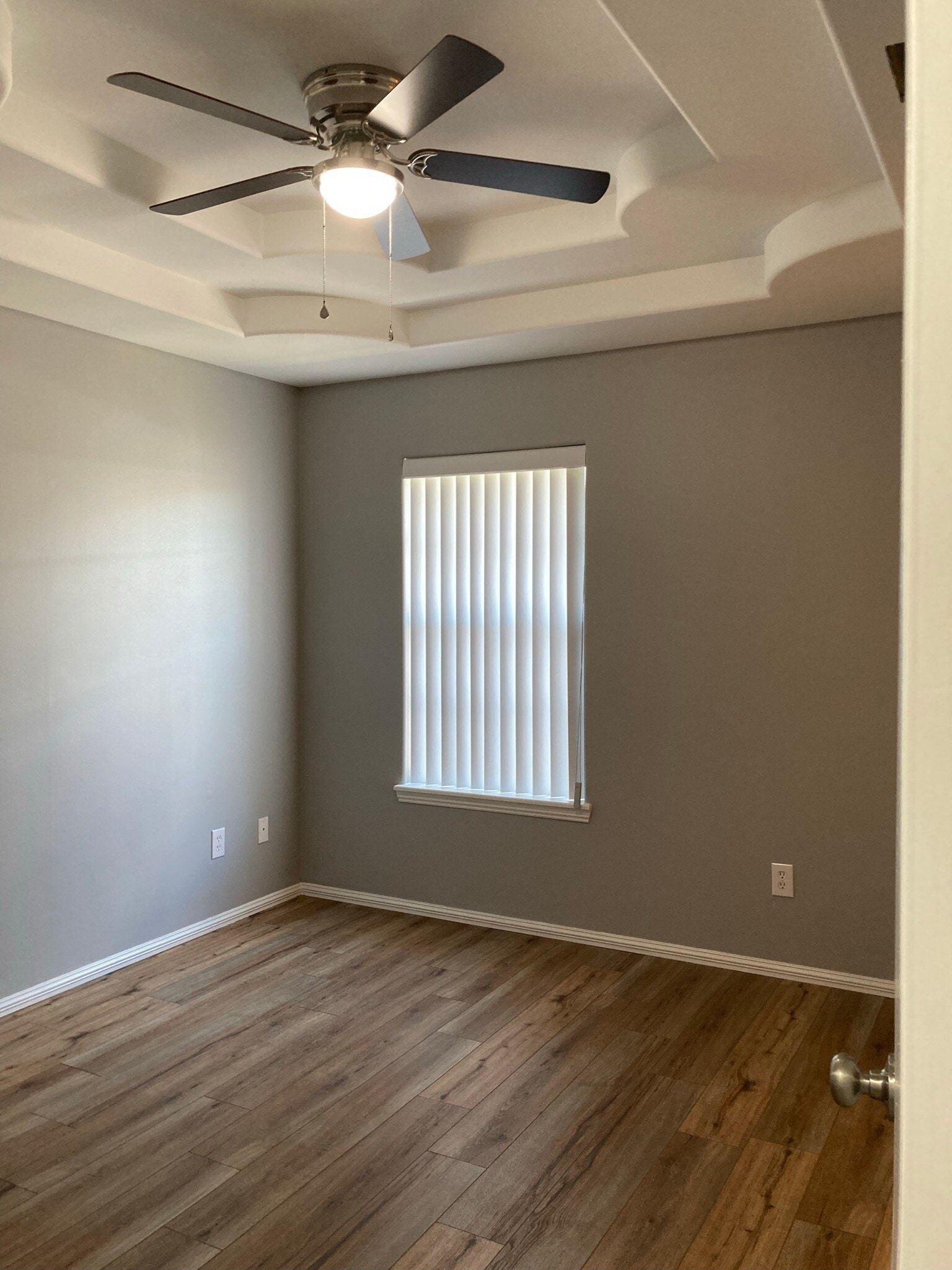 Building Photo - 910 English Ave