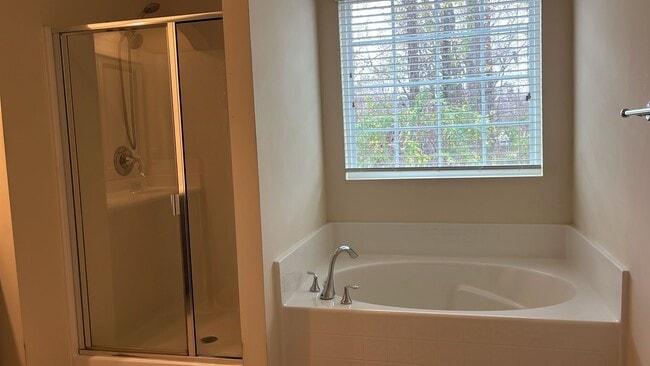 Building Photo - 702 Treviso Ln