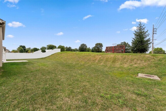 Building Photo - 101 Shadow Pointe Dr