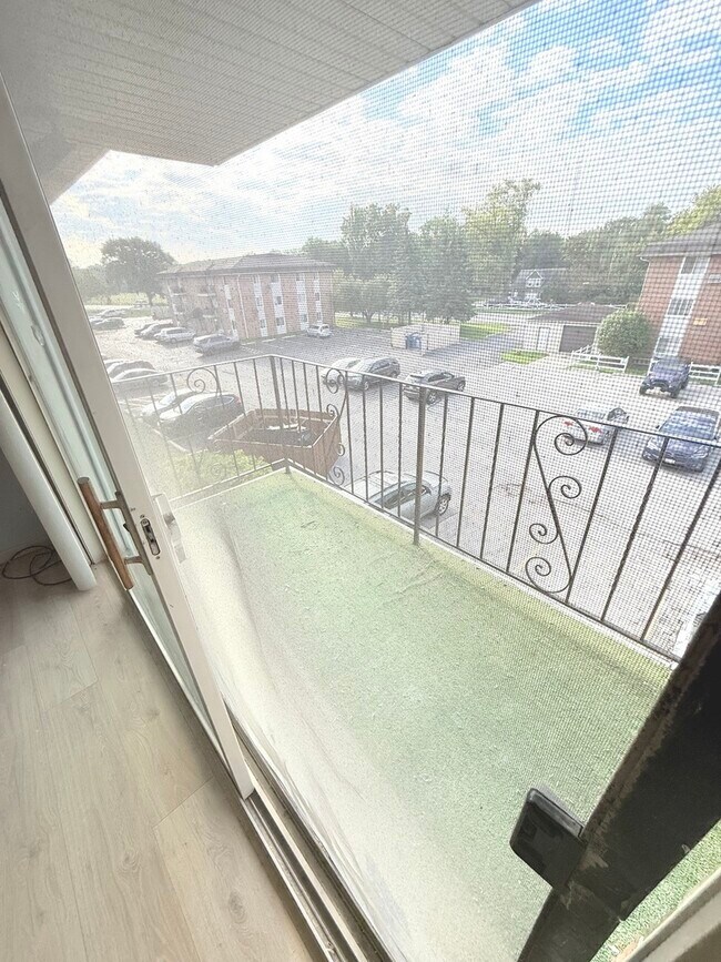 Building Photo - 1925 Canal St