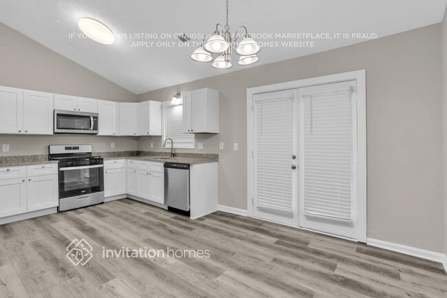 Building Photo - 6017 Happy Trails Ct