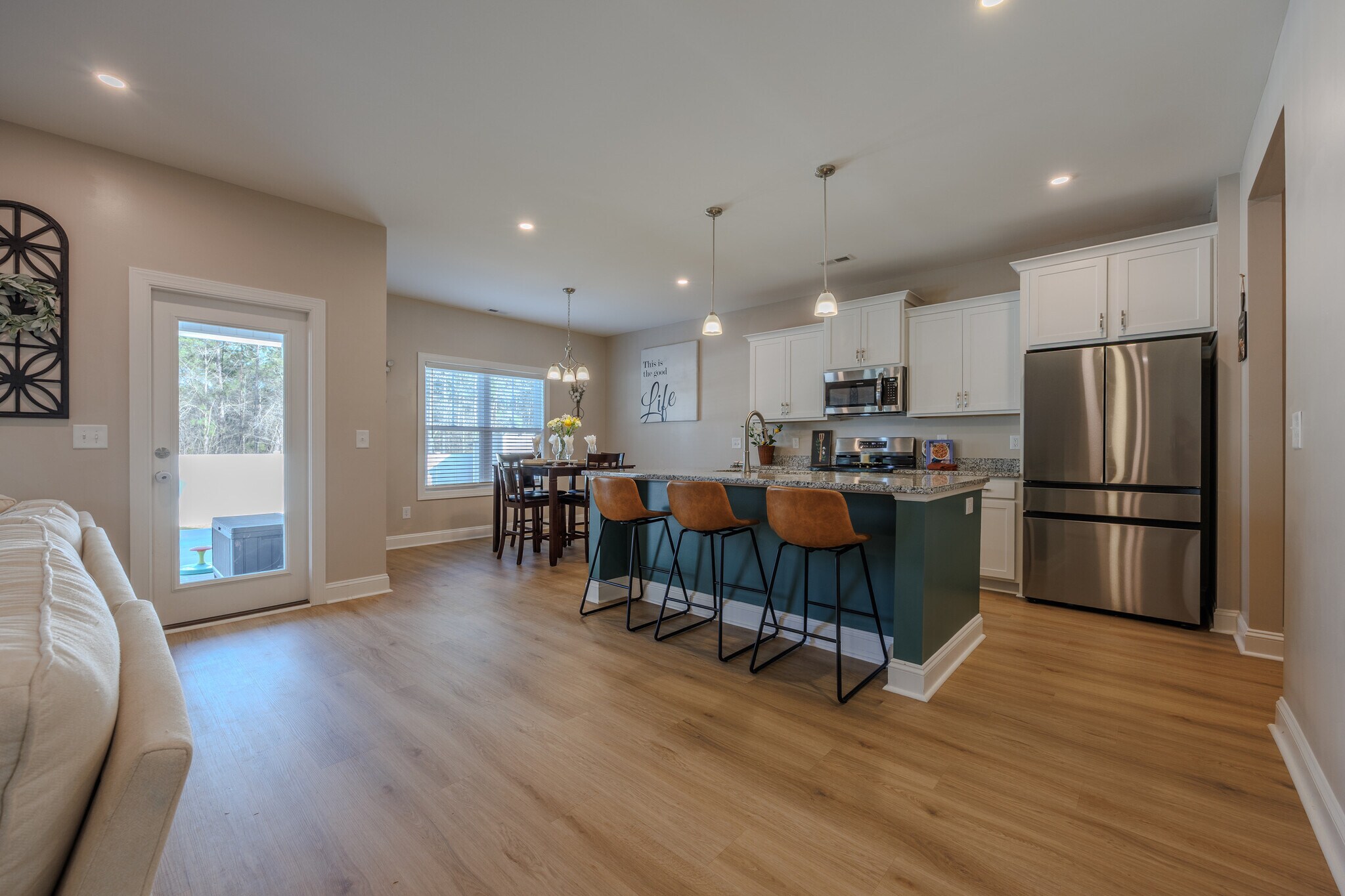 Building Photo - 328 Peeler Cir