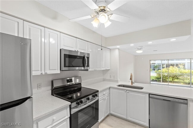 Building Photo - 25500 Cockleshell Dr