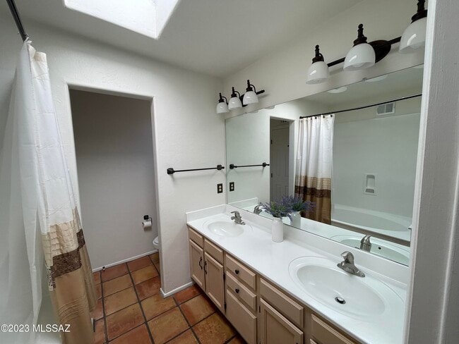 Building Photo - 11865 N Copper Butte Dr