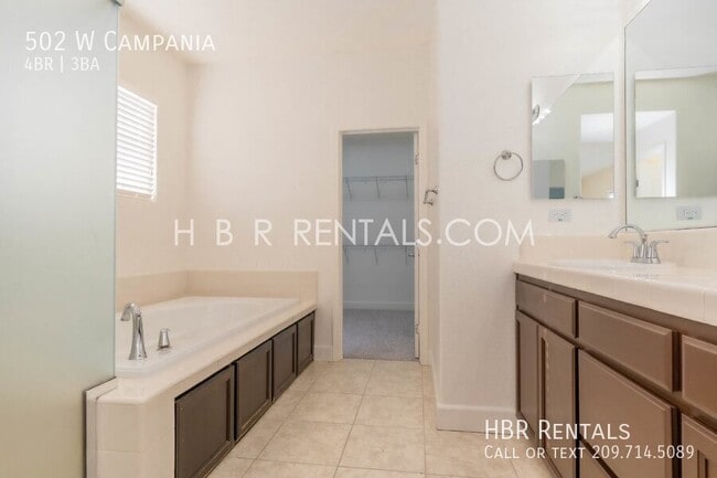 Building Photo - 502 W Campania-