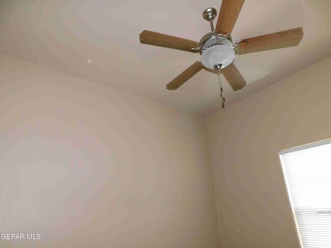 Building Photo - 14628 Rockbridge