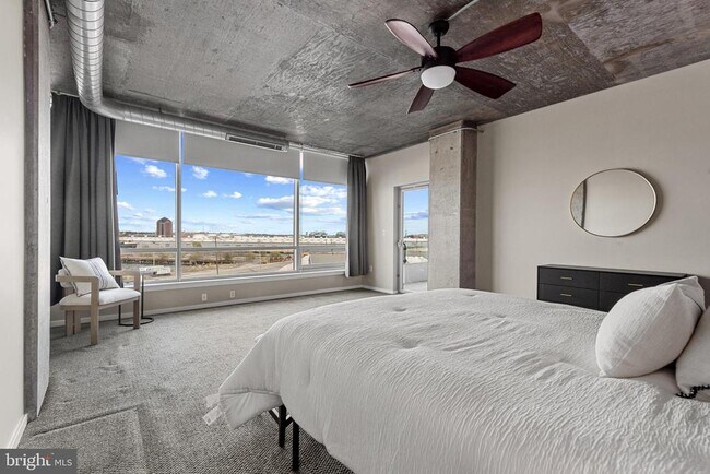 Building Photo - 1200 Steuart St