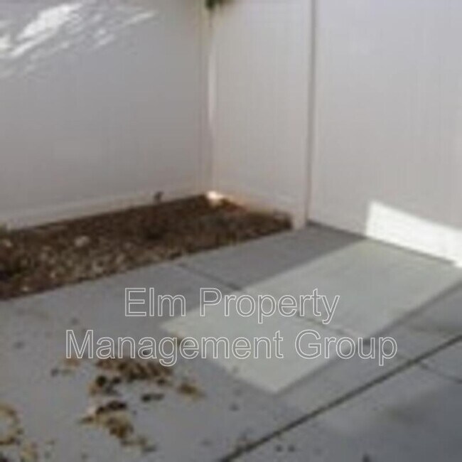 Building Photo - 9284 Spiderlily Ct