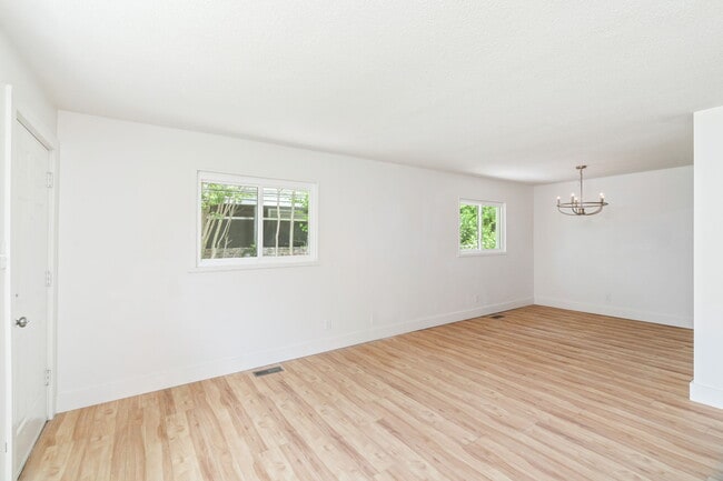 Building Photo - 415 Taliwa Dr