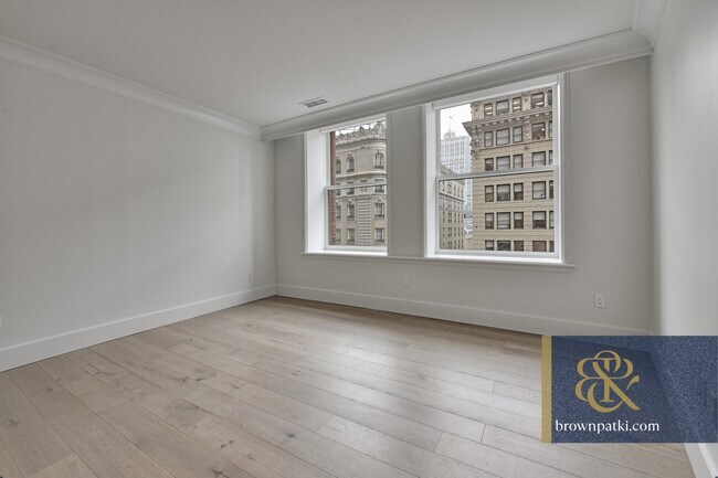 Building Photo - 690 Market St
