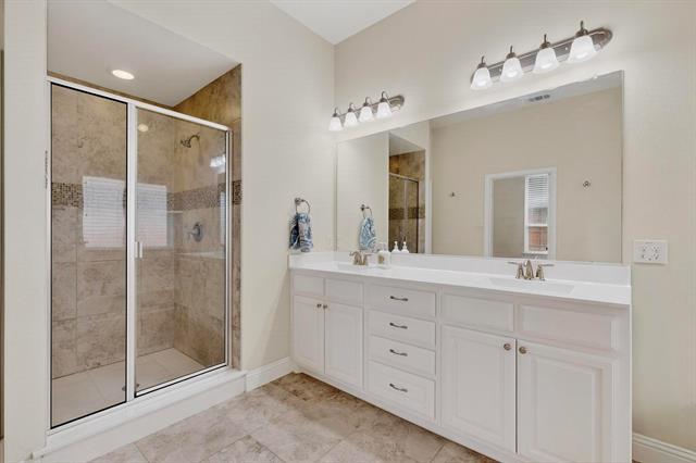 Building Photo - 1009 Mesa Crest Dr