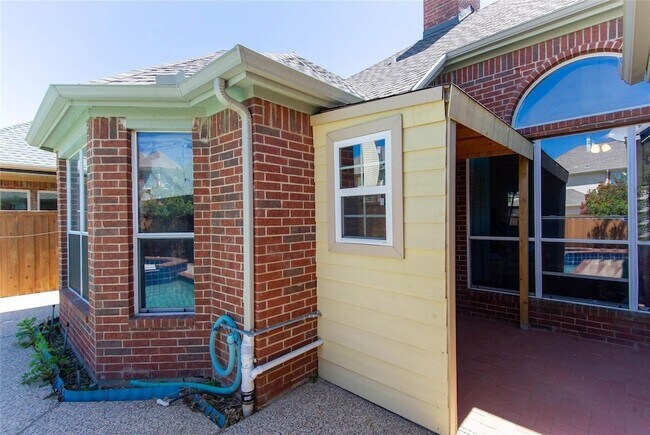 Building Photo - 4129 Staten Island Dr