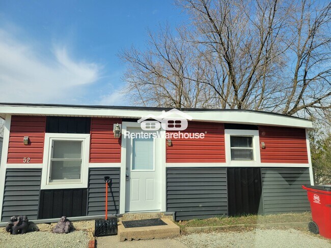 Building Photo - 120 Hwy St W