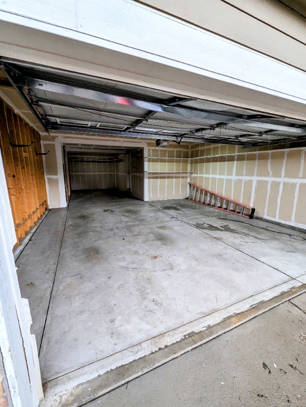 Building Photo - 246 Primrose Dr