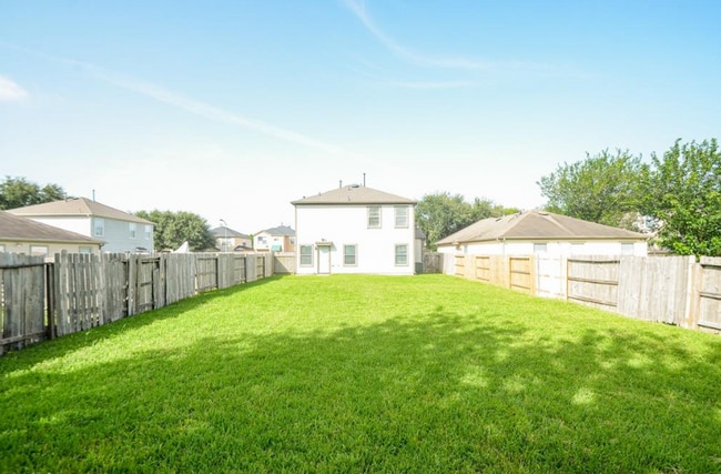 Building Photo - 718 Pine Lodge Dr