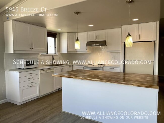 Building Photo - 5945 Breeze Ct
