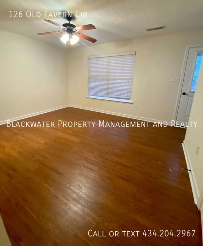 Building Photo - 126 Old Tavern Cir