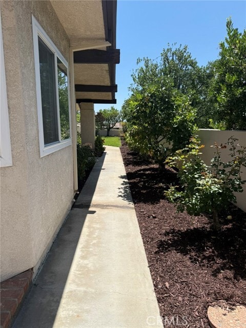 Building Photo - 860 Calle del Sol