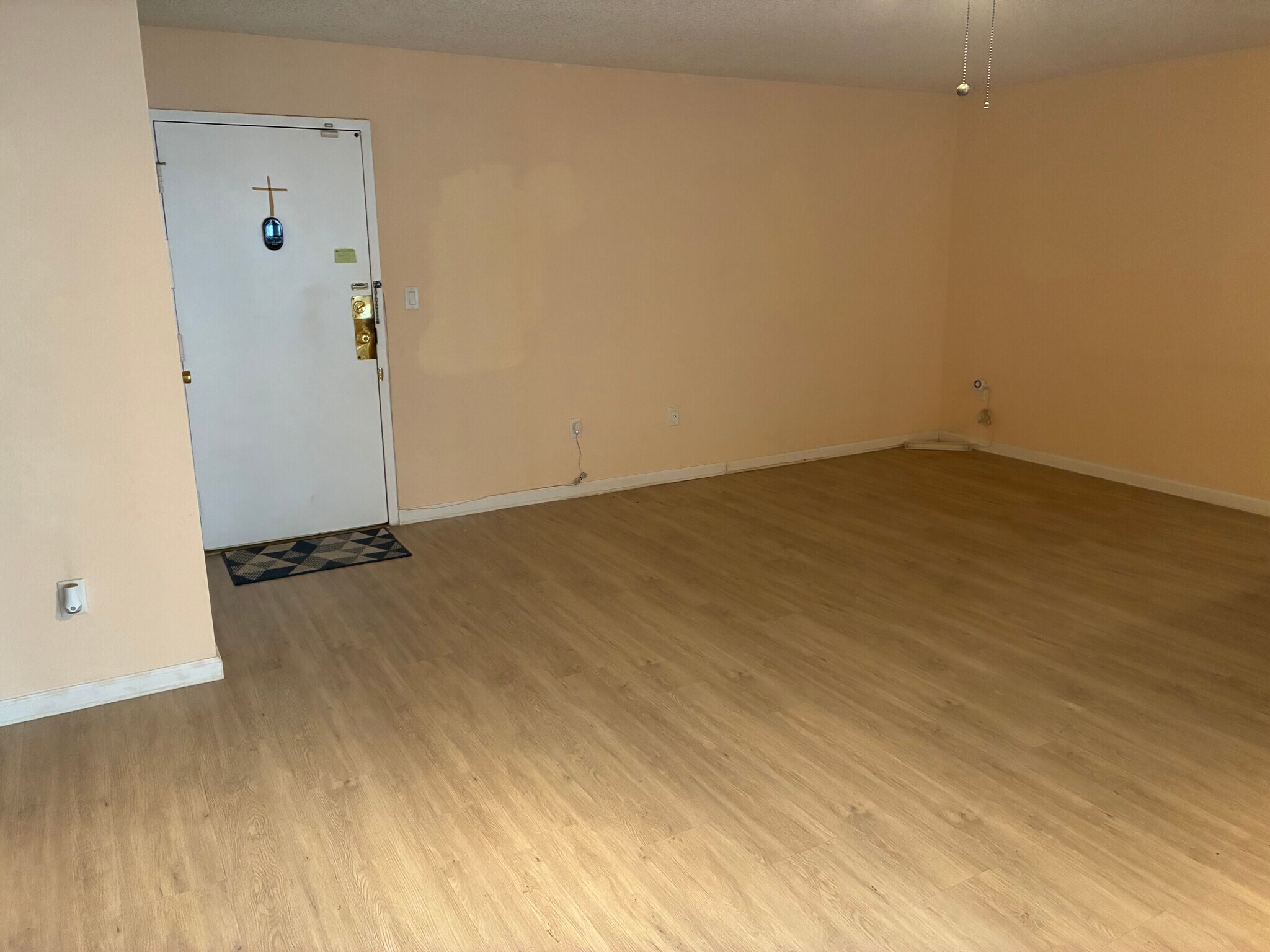 Building Photo - 18530 Hatteras St