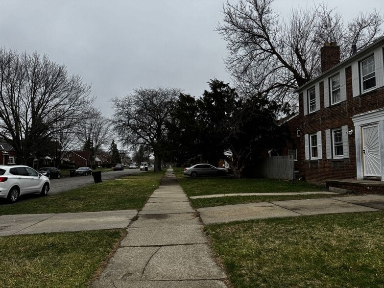 Building Photo - 19164 Westphalia St