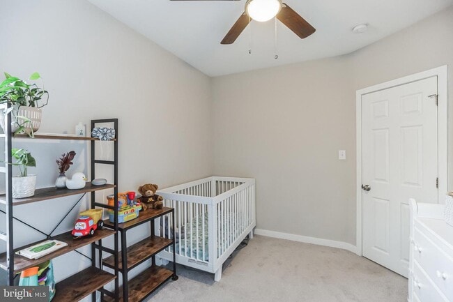 Building Photo - 5454 W Berks St