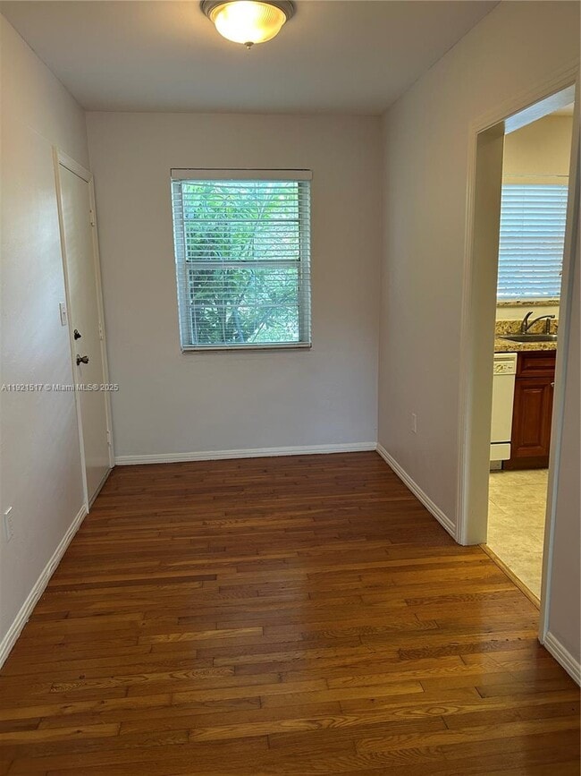 Building Photo - 7900 SW 55th Ave