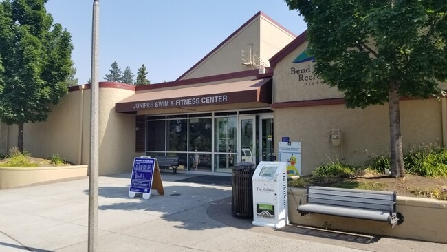 Building Photo - VIDEOTOUR: Don't Blink, This will be gone! PETS WELCOME