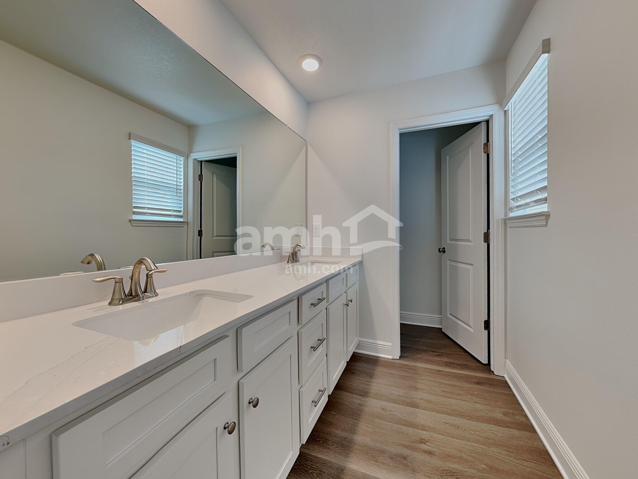 Building Photo - 6781 Atlantic Bch Ave