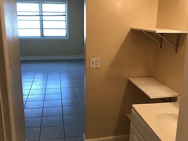 Building Photo - 13725 NE 3rd Ct