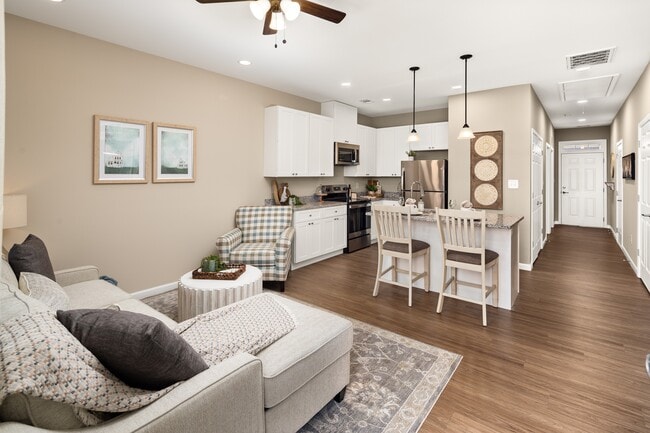 Building Photo - The Ridge at Calhoun