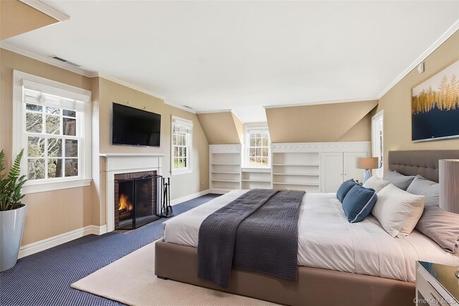 Building Photo - 6 Club Rd