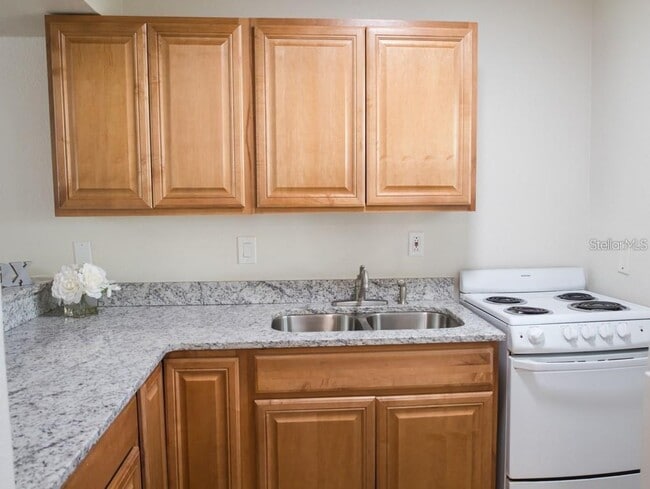 Building Photo - 2625 FL-590