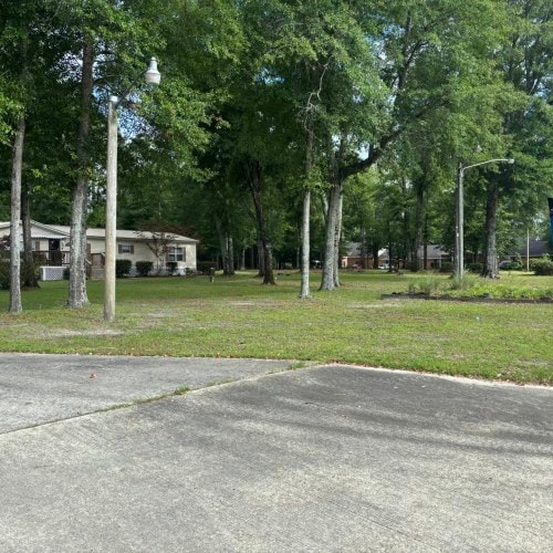 Building Photo - 207 Falcon Dr