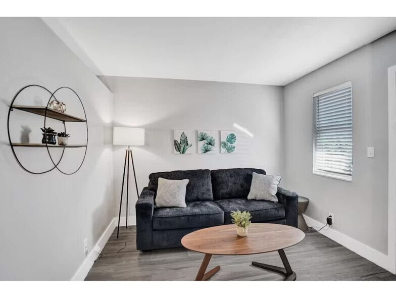 Building Photo - 50 Davie Blvd