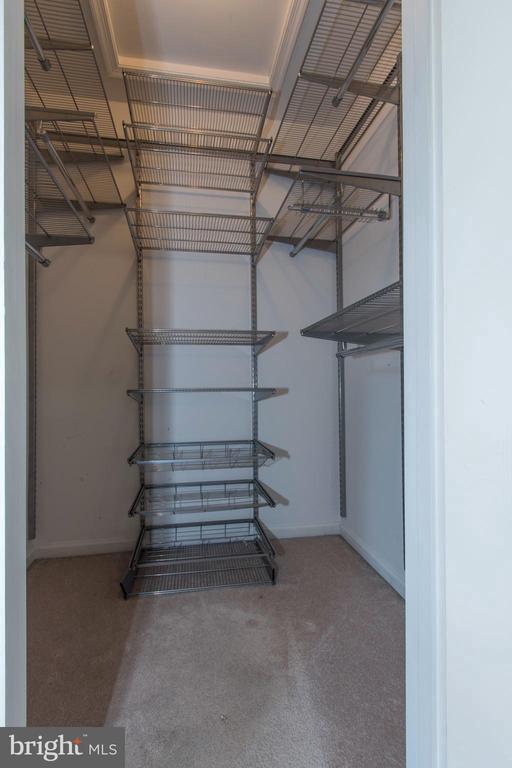 Building Photo - 48 Pontiac Way