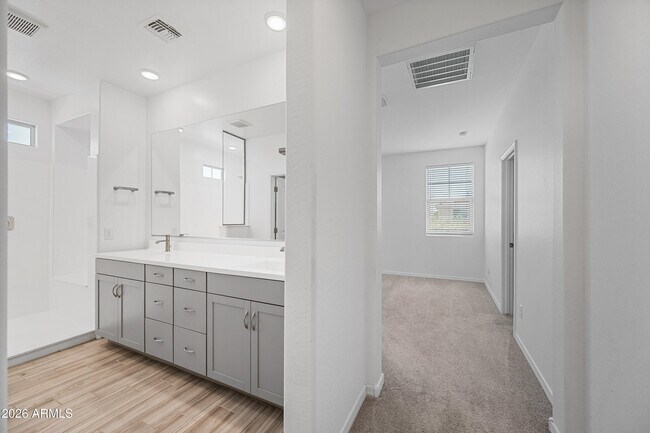 Building Photo - 23043 E Rosa Rd