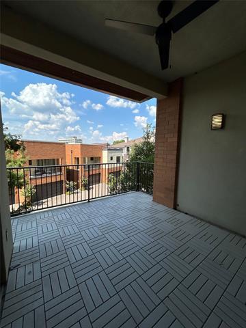 Building Photo - 2608 Museum Way