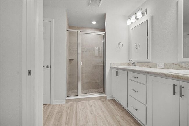 Building Photo - 1641 Astrid rd