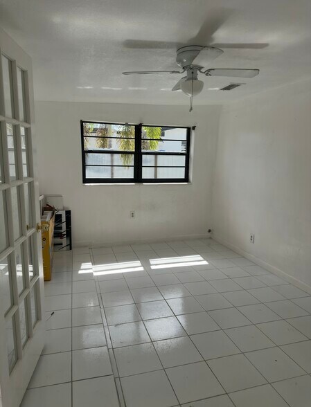 Building Photo - 11935 SW 185th Ter