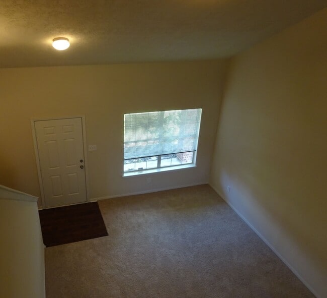 Building Photo - 21606 Haylee Way