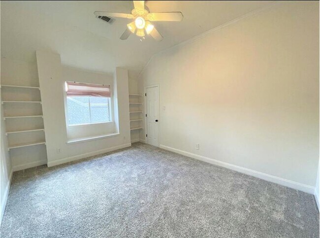 Building Photo - 16407 Stone Prairie Dr