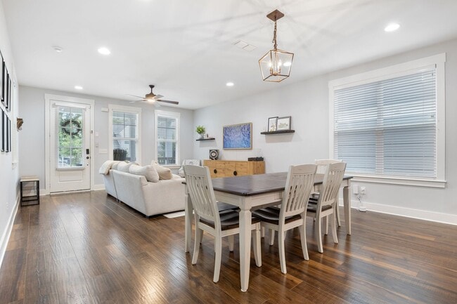 Building Photo - 3 Bedroom Inglewood Home